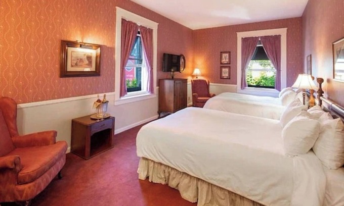 Santa Rosa Hotel | Timeless Elegance in Santa Rosa – Perfect Tranquil Base for Wine Country Trips