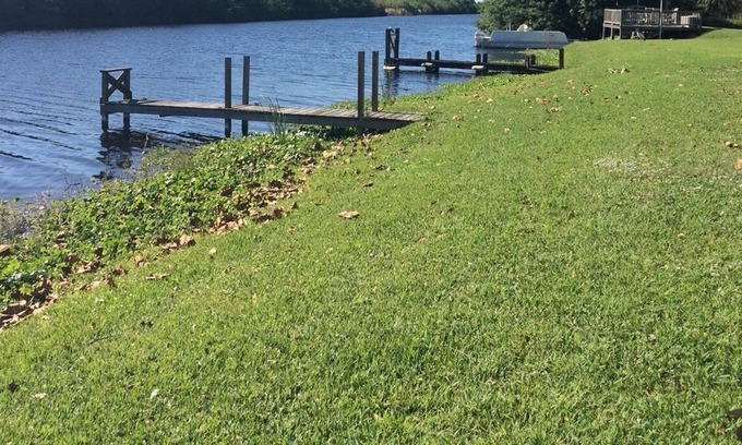 Lakeport House | Tiny House Getaway Near Lake O