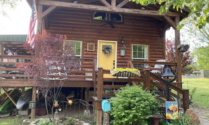 Proctor House | Tiny House on the beautiful Illinois River near Tahlequah