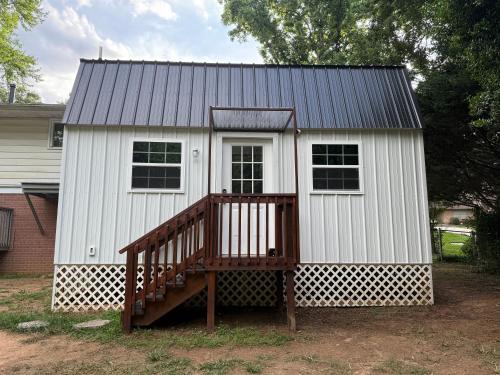 Gastonia House | Tiny house with smart bidet and water purify-system
