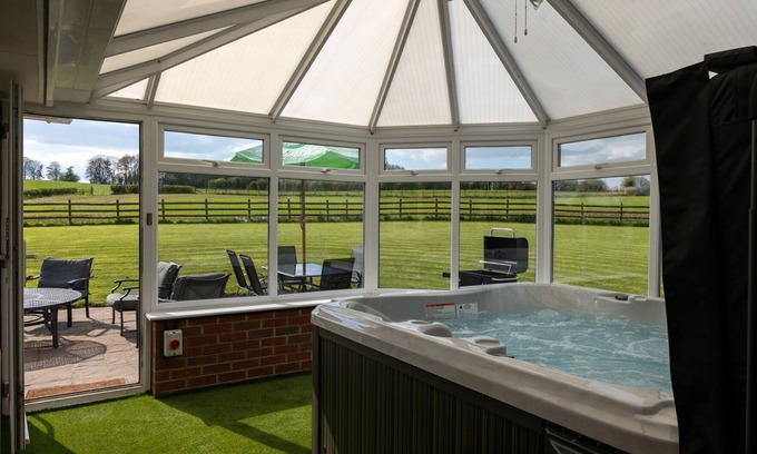 Stafford Cottage | Tixall Manor Farm