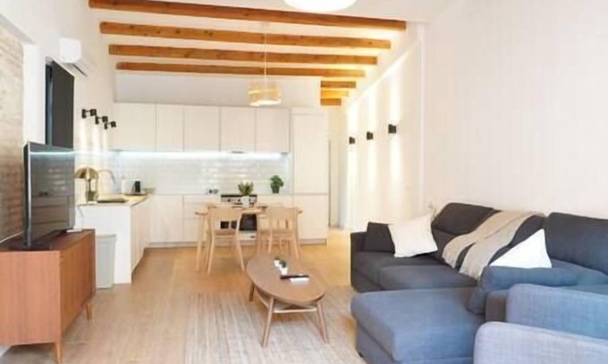 Torrefiel Apartment | To complete