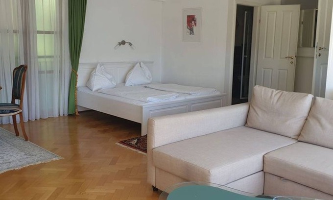 Seewalchen am Attersee House | Top 1 mit Dachterrasse mit Seeblick - Hotel Litzlberger Keller