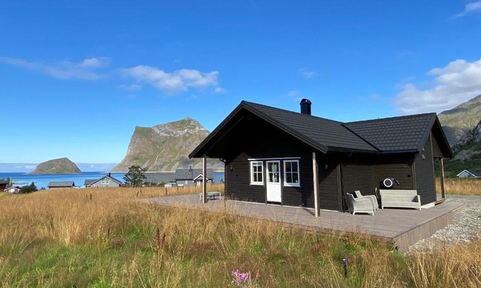 Vestvagøy Ski Chalet | Tors Cabin at Haukland Beach