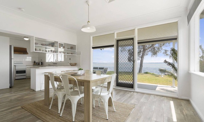 Toukley Apartment | Toukley Lakefront House,Toukley