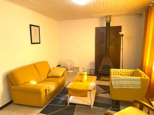 La Celle-sous-Gouzon Apartment | Tournesol