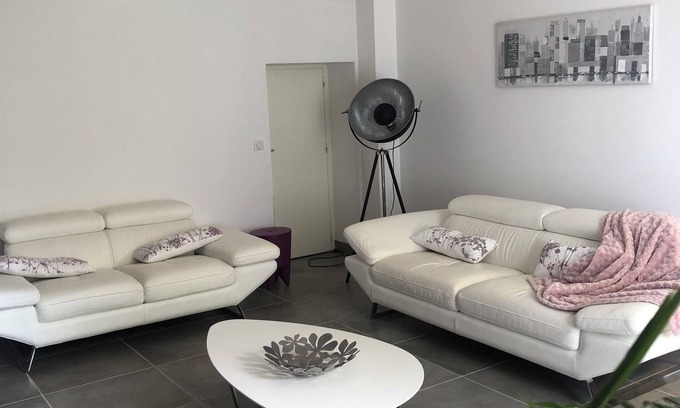 Boeil-Bezing House | Town house near Pau