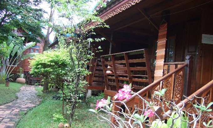 Thani House | TR Guesthouse