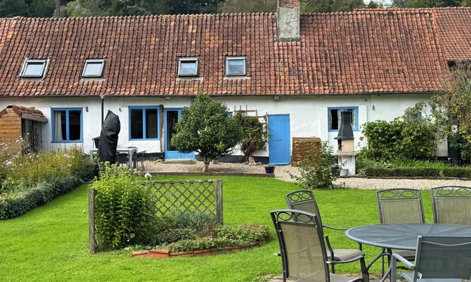 Tortefontaine Other | Traditional farmhouse in pretty rural setting