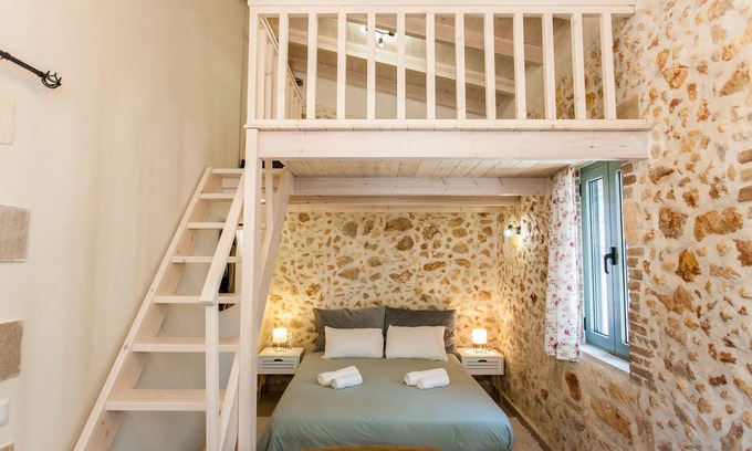 Halepa House | Traditional Home