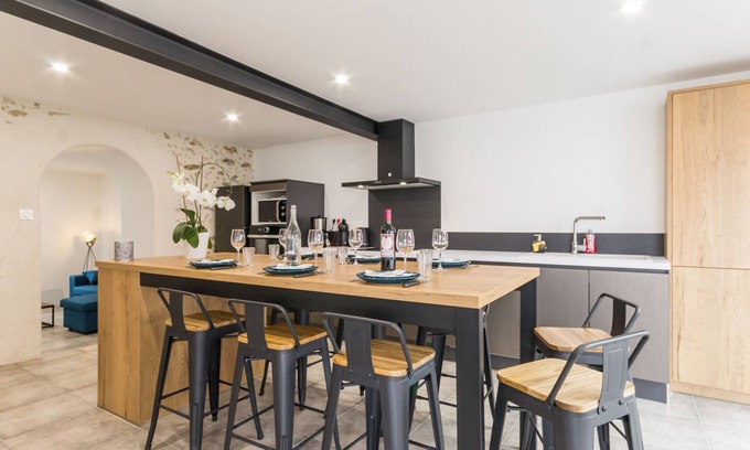 Clisson Cottage | Traditional House with Terrace near Clisson, Perfect for Family Stays