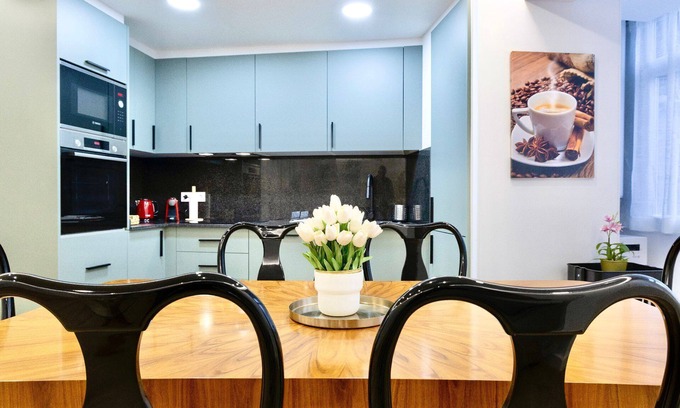 Lugo Apartment | Train Station by Lugo Collection