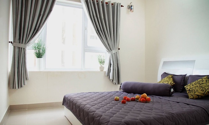 Thang Tam Condo | Tranquil furnished condo, lake & seaview from bed