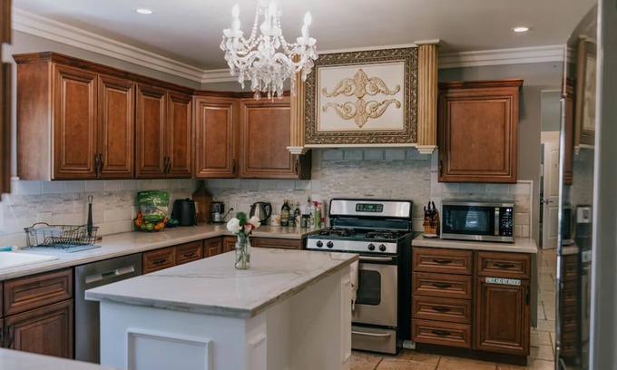 Newhall House | Tranquil Oasis - 3 Bedroom Family Retreat with Private Pool