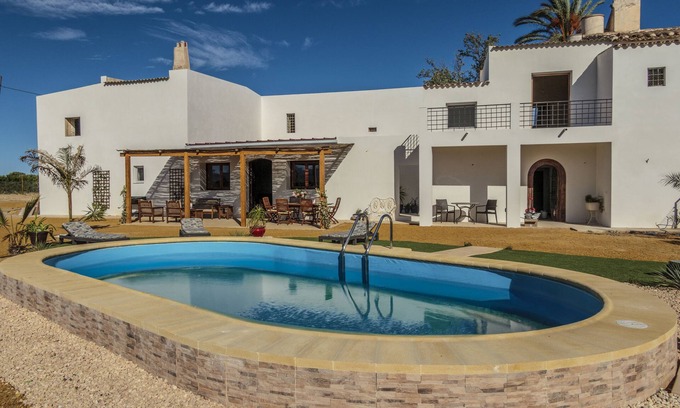 Vera Villa | Tranquil Rural Villa 3 beds 2 baths Private Pool, great views, close to the sea