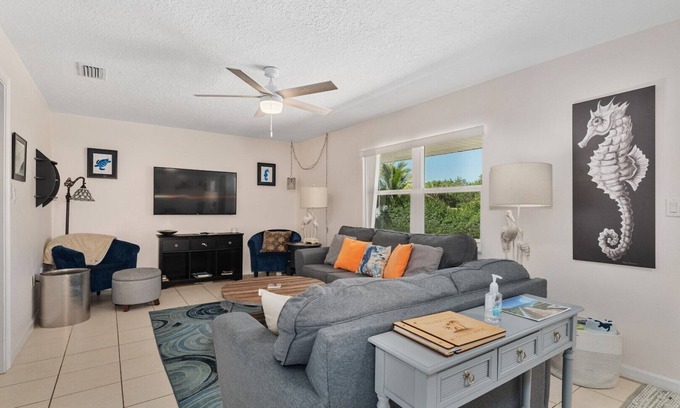 Melbourne Beach Apartment | Tranquility Seahorse Suite