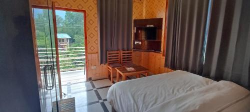 Mohal House | Trans River Guest House and Restaurant