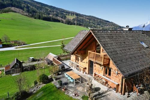 Falkenburg House | Traum Chalet mit Privatwald