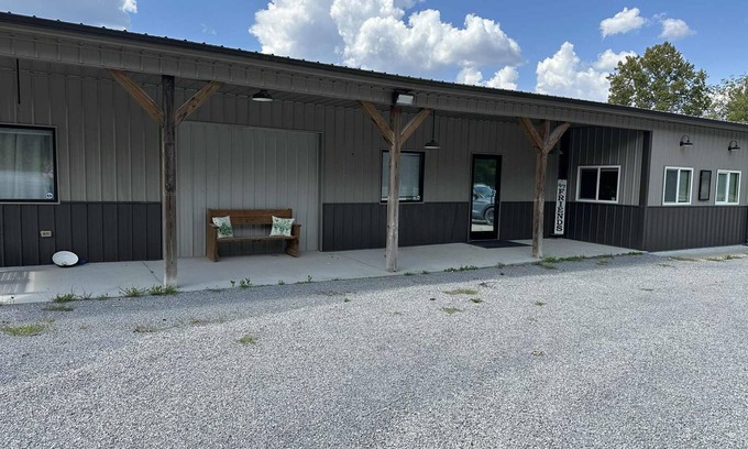 Windsor Bed & Breakfast | Traveler's Rest - A comfy waystation on your travels.