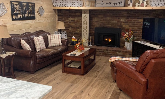 Stanley Cottage | Treasured Moments Tiny Cabin Cottage in town and close to everything.