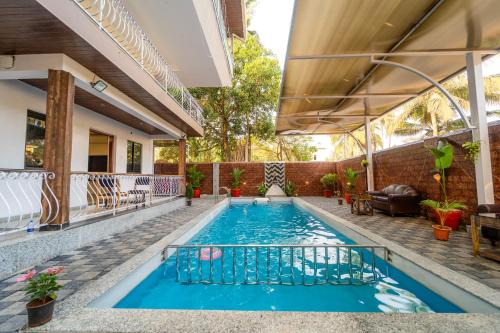 Carmona Hotel | Treebo Grand Royale Eco Residency with Pool