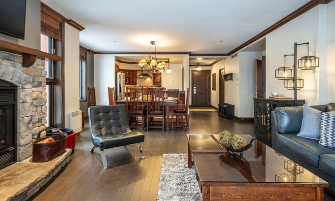 Mont-Tremblant Pedestrian Village Apartment | Tremblant Prestige - BONDURANT 95-10