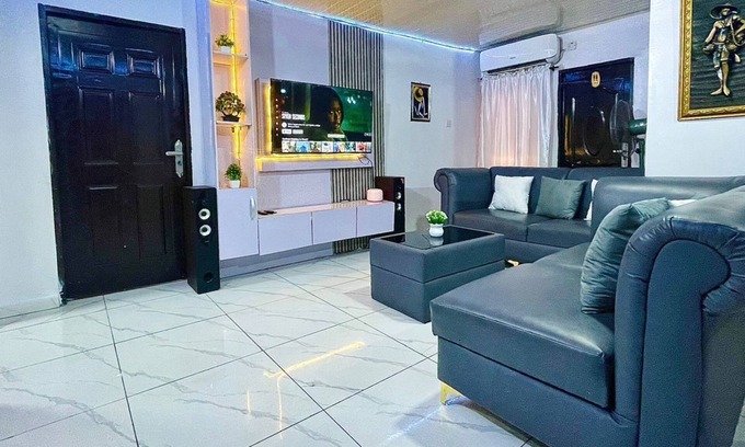 Opebi Apartment | Tremendous 5-bedroom Apartment in Ikeja
