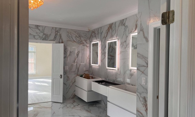 Lithonia House | Tremendous 7-bedroom estate in Lithonia with fitness room, AC, WiFi