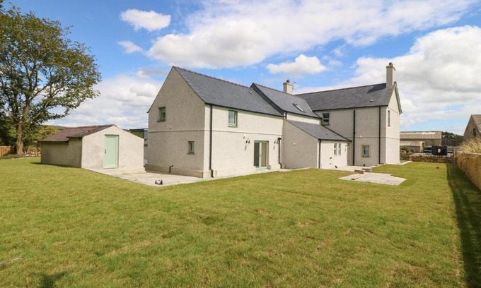 Mynytho House | Trewen