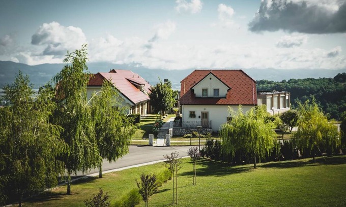 Krsko Hotel | Tri lučke hotel & restaurant