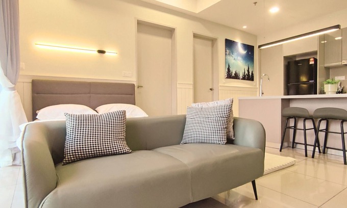 Pudu Apartment | TRION The 101 Family Suite Pool & KL City View