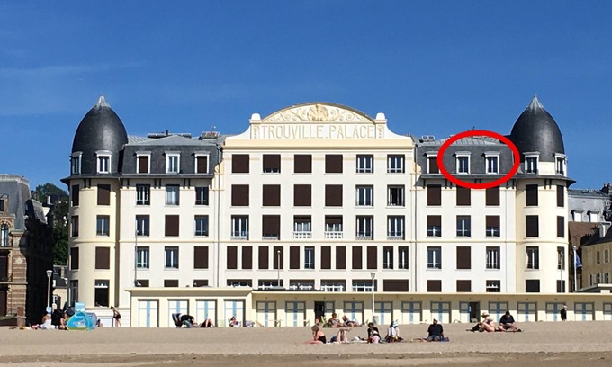 Trouville-sur-Mer Apartment | Trouville Palace 510, 2-room apartment 50 m2 on the Beach with magnificent sea view