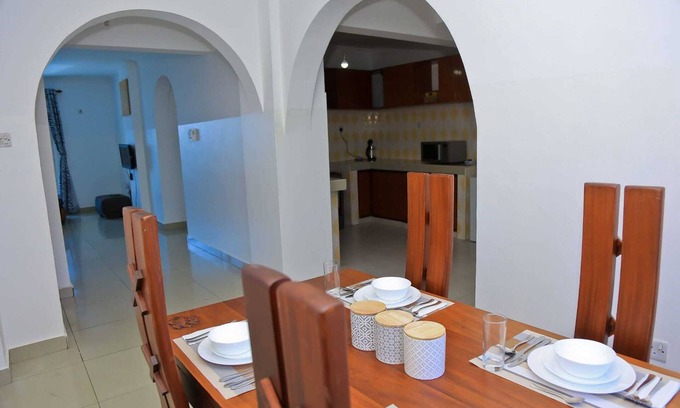 Mombasa Apartment | Tudor Prestige Apartment is a stylish3 double bedroom 2 ensuite and 1 wet room.