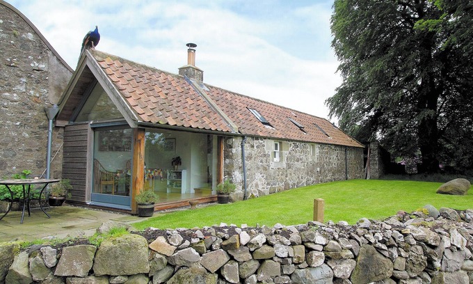 Kinross Cottage | Tullibole Castle Longhouse