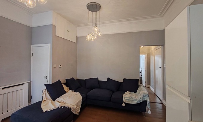 Royal Tunbridge Wells Apartment | Tunbridge Wells Ground floor apartment with garden