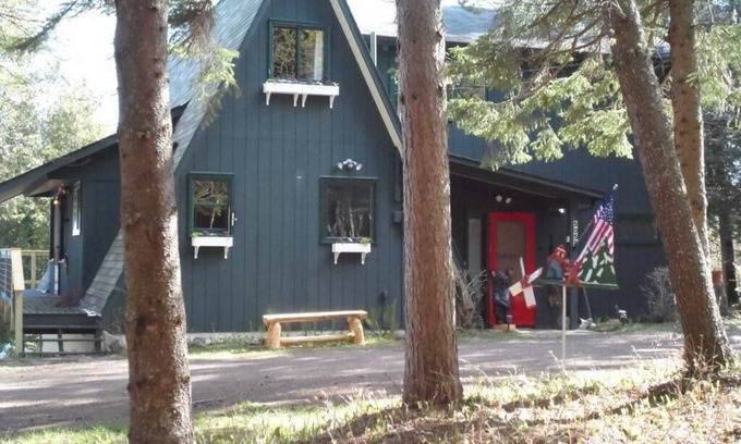 Lutsen House | Twin Cedars Lutsen, A Pet Friendly Aframe On Lake Superior, 3 miles To Ski Hill.