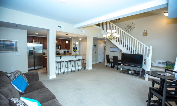 Grand Haven Condo | Two bed two bath plus loft condo in Grand Haven