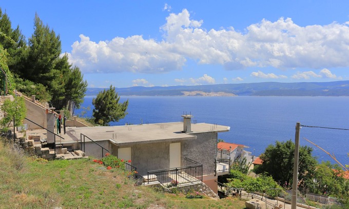 Celina Apartment | Two bedroom apartment with terrace and sea view Zavode, Omiš (A-12075-a)