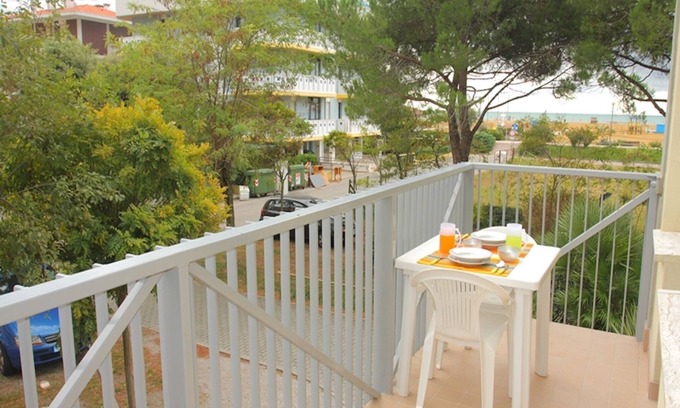 Bibione Apartment | Two- bedroom flat with sea view in Bibione