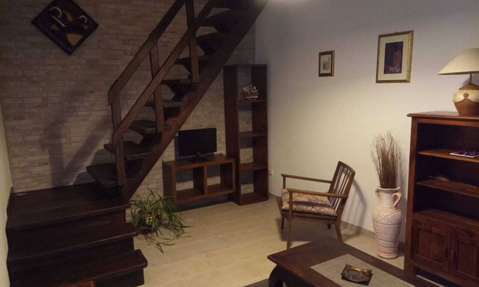 Chillivani Apartment | Two-room apartment located in the historic center