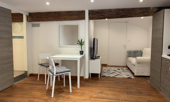 Gignac Apartment | Two rooms Gignac historical center