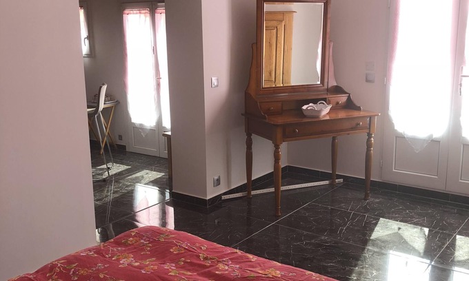 Fos-sur-Mer House | TYPE 1 Fos sur mer WEEKLY RENTAL