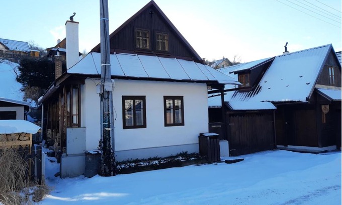 Myto pod Dumbierom House | U včelárov