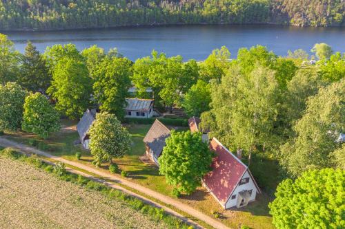 Pnovany House | Ubytování u Foltýnů - chatičky Hracholusky