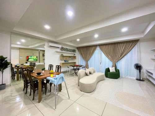 Taman Century Apartment | UCoMe Homestay Ksl D'Esplanade L29