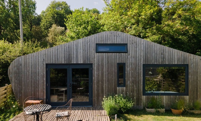 Old Radnor Cabin | Unique Cabin Wrapped in Beautiful Welsh Scenery