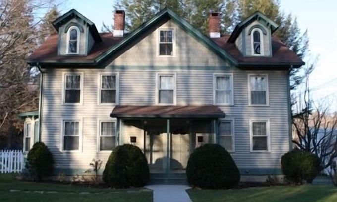 Lenox Condo | Unique Condo, Quiet Neighborhood, Walk to Town.