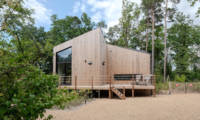 Biron House | Unique design holiday home in a quiet location