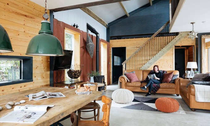 Ashford House | Unique Lodge with Industrial Designed Interior