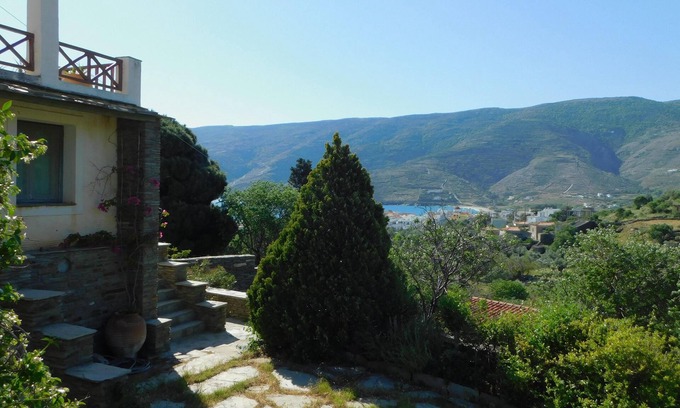 Ormos Korthiou Villa | Unique Stone Farm House with view over the sea!
